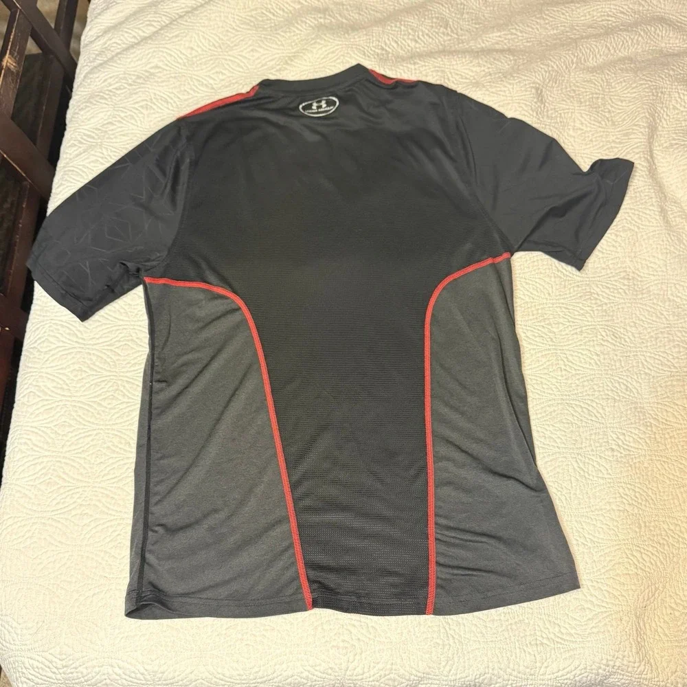 Under Armour Men's Medium Baseball Heatgear‎ Fitted Shirt